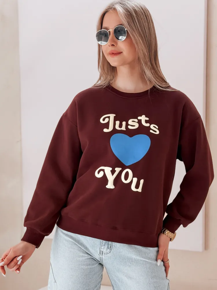 Bluzy Damskie>Dstreet Bluza damska oversize z nadrukiem JUST LOVE YOU bordowa BY1474