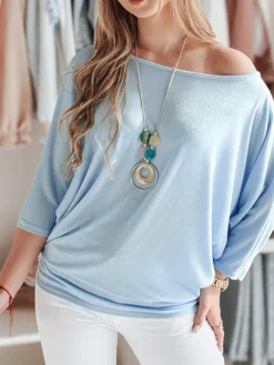 Bluzki Damskie>Dstreet Bluzka damska masełko oversize z wisiorkiem LUZVIA błękitna RY2772