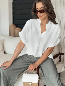 Bluzki Damskie>Dstreet Bluzka damska NAMAYAS biała RY2604