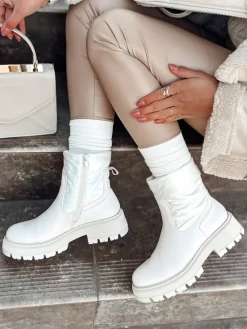 Botki><noscript><img width=