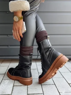 Botki><noscript><img width=