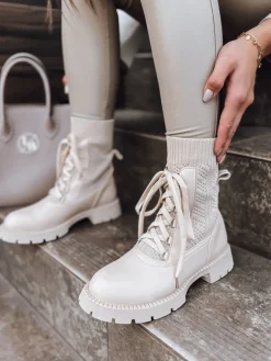 Kozaki|Botki><noscript><img width=