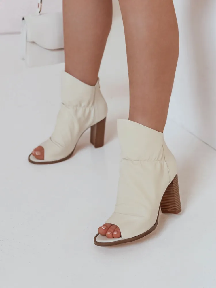 Botki>Dstreet Botki damskie na słupku BOOTSER beżowe ZY0813