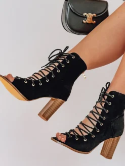 Botki>Dstreet Botki damskie wiązane na obcasie LACIUP czarne ZY0730