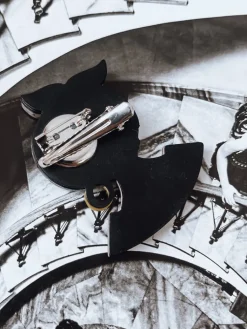 Broszki><noscript><img width=