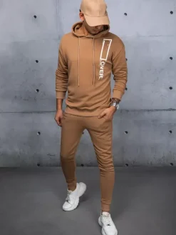 Komplety Dresowe Męskie>Dstreet Dres męski kamelowy AX0684