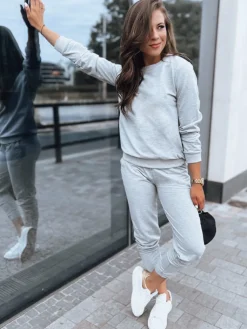 Komplety Dresowe Damskie>Dstreet Dresowy komplet damski MILIAN jasnoszary AY0816z