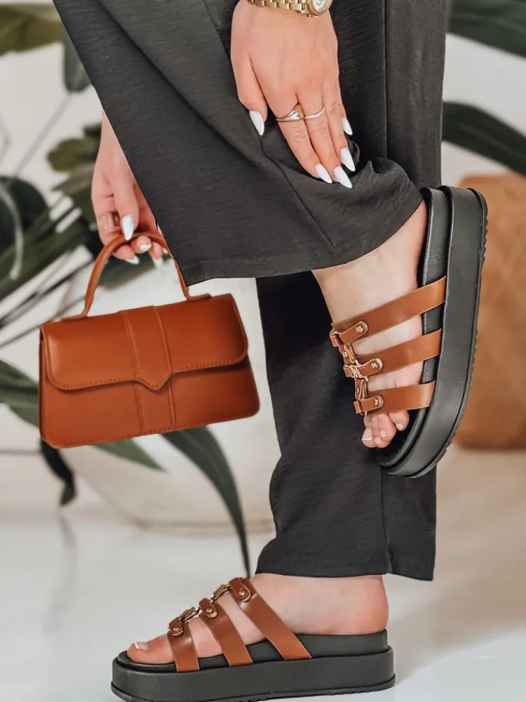 Klapki>Dstreet Klapki damskie na platformie PLATOFI kamelowe ZY0880