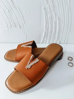 Klapki>Dstreet Klapki damskie SOLVINA kamelowe ZY0957