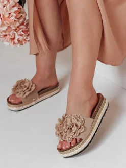 Klapki>Dstreet Klapki damskie z kwiatem KWIATARIS khaki ZY0910