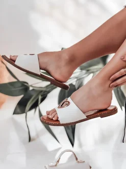 Klapki>Dstreet Klapki damskie z sercem LOVEMISS białe ZY0770