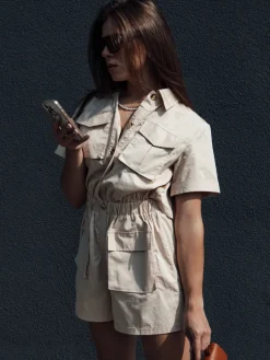 Kombinezony Damskie>Dstreet Kombinezon BROST beżowy EY2538