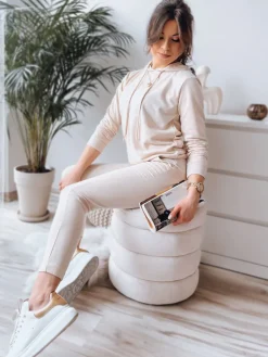 Komplety Dresowe Damskie>Dstreet Komplet damski dresowy MIGEL jasnobeżowy AY0806