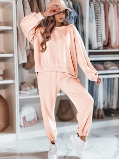 Komplety Dresowe Damskie>Dstreet Komplet dresowy damski masełko oversizowy DRESIS różowy AY1148