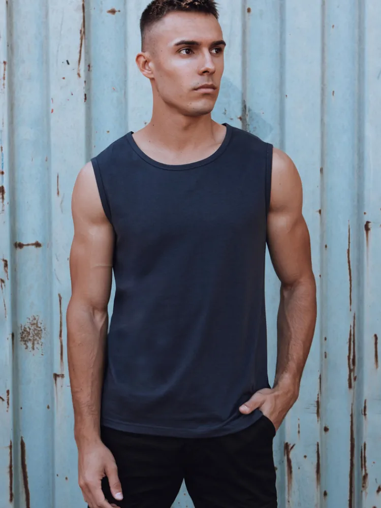Koszulki Męskie>Dstreet Koszulka bez rękawów męska bez nadruku granatowa RX5622