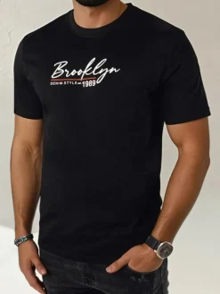 Koszulki Męskie>Dstreet Koszulka męska z nadrukiem czarna RX5403