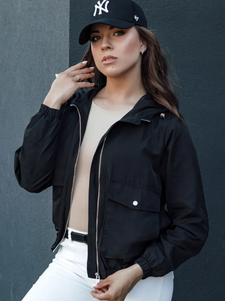 Kurtki Damskie>Dstreet Kurtka damska przejściowa z kapturem BELIJ czarna TY4470