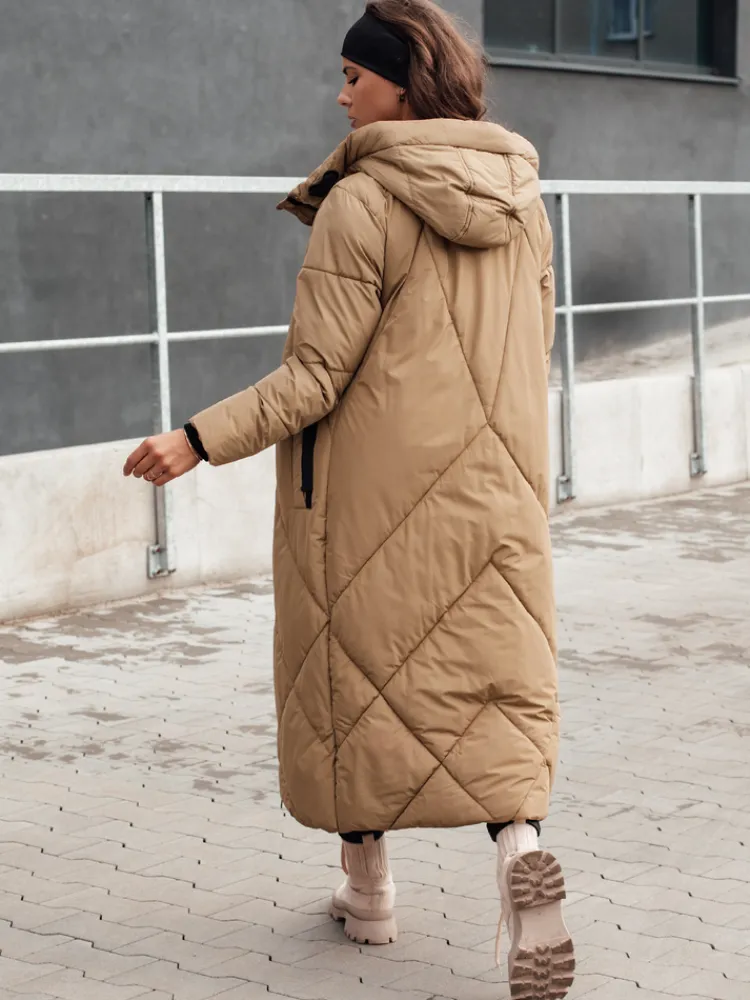 Kurtki Damskie>Dstreet Kurtka damska zimowa długa pikowana z kapturem STREETFIT beżowa TY4600