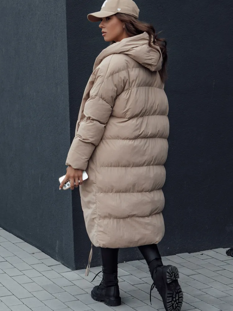 Kurtki Damskie>Dstreet Kurtka damska zimowa długa oversize z kapturem MELVIN ciemnobeżowa TY4509