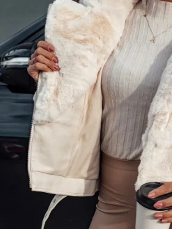 Kożuszki Damskie|Kurtki Damskie><noscript><img width=