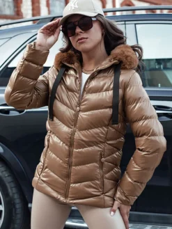 Kurtki Damskie>Dstreet Kurtka zimowa damska pikowana z kapturem MIRIAL brązowa TY4573