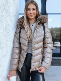 Kurtki Damskie>Dstreet Kurtka zimowa damska pikowana z kapturem MIRIAL ciemnobeżowa TY3771