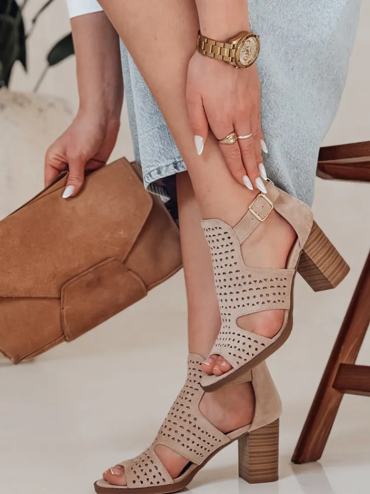 Sandały>Dstreet Sandały damskie na słupku AMIRIA białe ZY0805