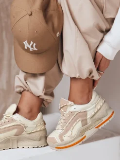 Buty Sportowe|Sneakersy>Dstreet Sneakersy damskie na platformie STREETLY beżowe ZY0596