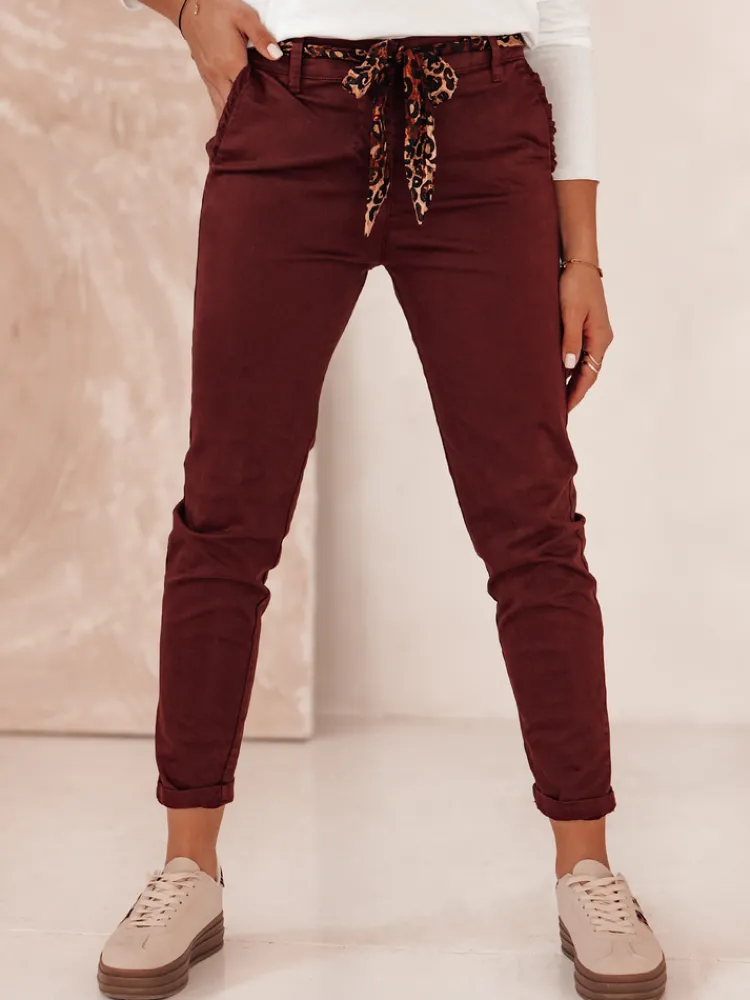 Jeansy Damskie>Dstreet Spodnie damskie CHARMYOU jeansowe z paskiem bordowe UY2271