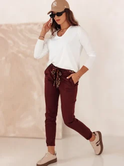 Jeansy Damskie>Dstreet Spodnie damskie CHARMYOU jeansowe z paskiem bordowe UY2271