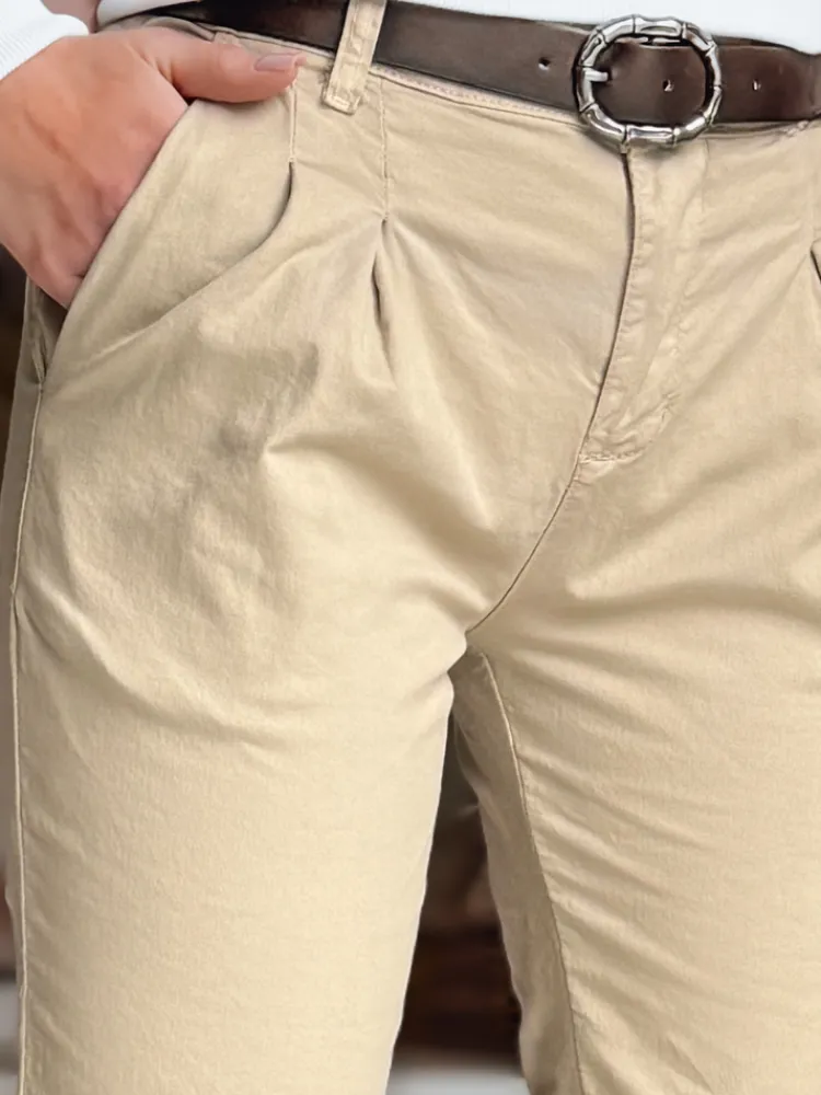 Spodnie Damskie>Dstreet Spodnie damskie chinosy z paskiem MODELA ciemnobeżowe UY2571