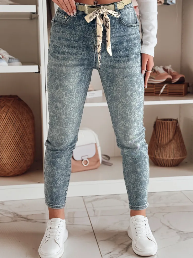 Jeansy Damskie>Dstreet Spodnie damskie jeansowe slim fit z paskiem FLORAJIN niebieskie UY2463