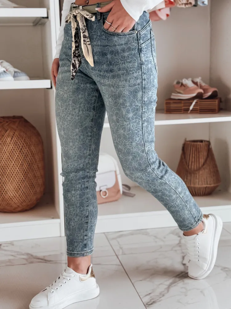 Jeansy Damskie>Dstreet Spodnie damskie jeansowe slim fit z paskiem FLORAJIN niebieskie UY2463