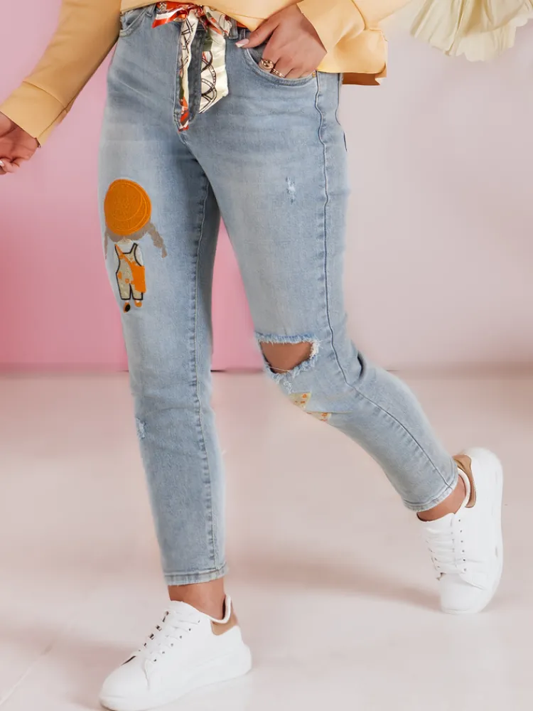 Jeansy Damskie>Dstreet Spodnie damskie jeansowe slim fit z paskiem GIRLHOOD niebieskie UY2484