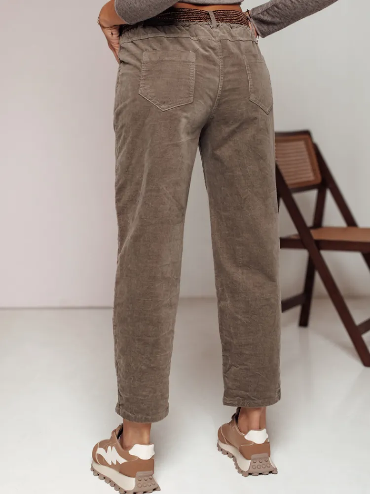 Spodnie Damskie>Dstreet Spodnie sztruksowe damskie one size SOFTYLA w paskiem khaki UY2280