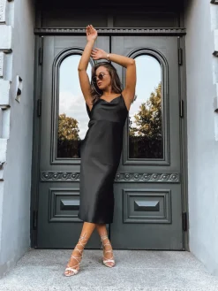 Sukienki><noscript><img width=