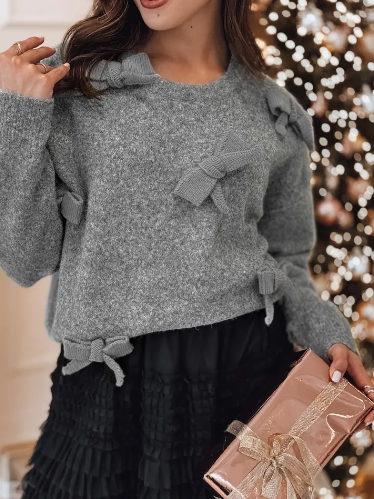 Swetry Damskie>Dstreet Sweter damski one size BOWTONE z kokardkami jasnoszary MY2354